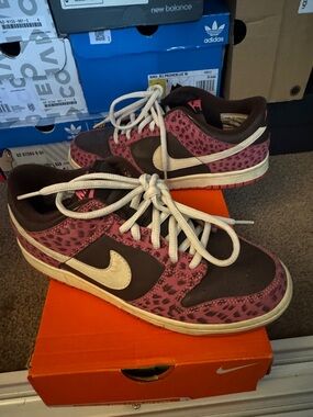 VINTAGE Nike Women’s Low-Top Sneakers — Pink Leopard with White Swoosh